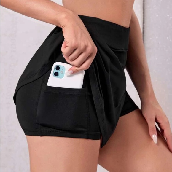 2 in 1 Split pocket sports skort - Picture 2 of 3